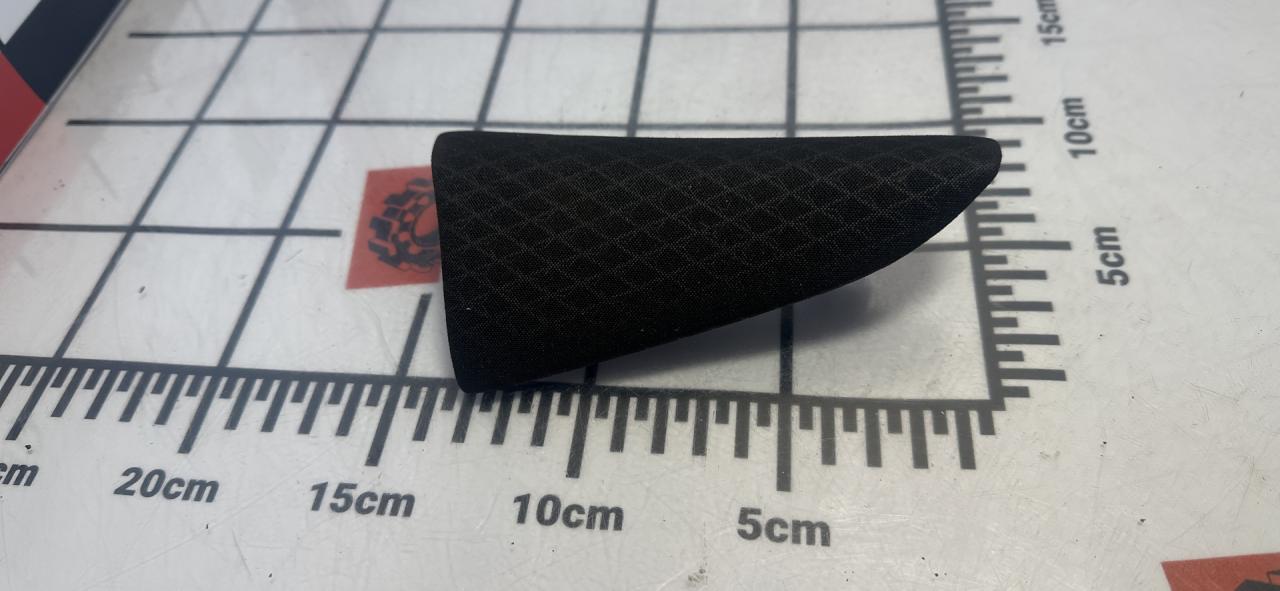 накладка на торпедо (консоль) Chevrolet Malibu 9 поколение 2017, 1.5 л., бензин, АКПП, седан - фото №1