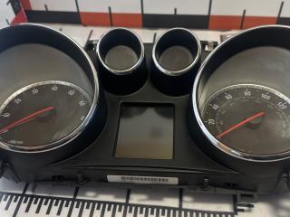 щиток приборов (приборная панель) Buick Encore 1 поколение 2016, 1.4 л., АКПП, внедорожник 5 дв., 42347914