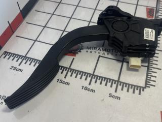педаль Buick Encore 1 поколение 2016, 1.4 л., АКПП, внедорожник 5 дв., 96892406