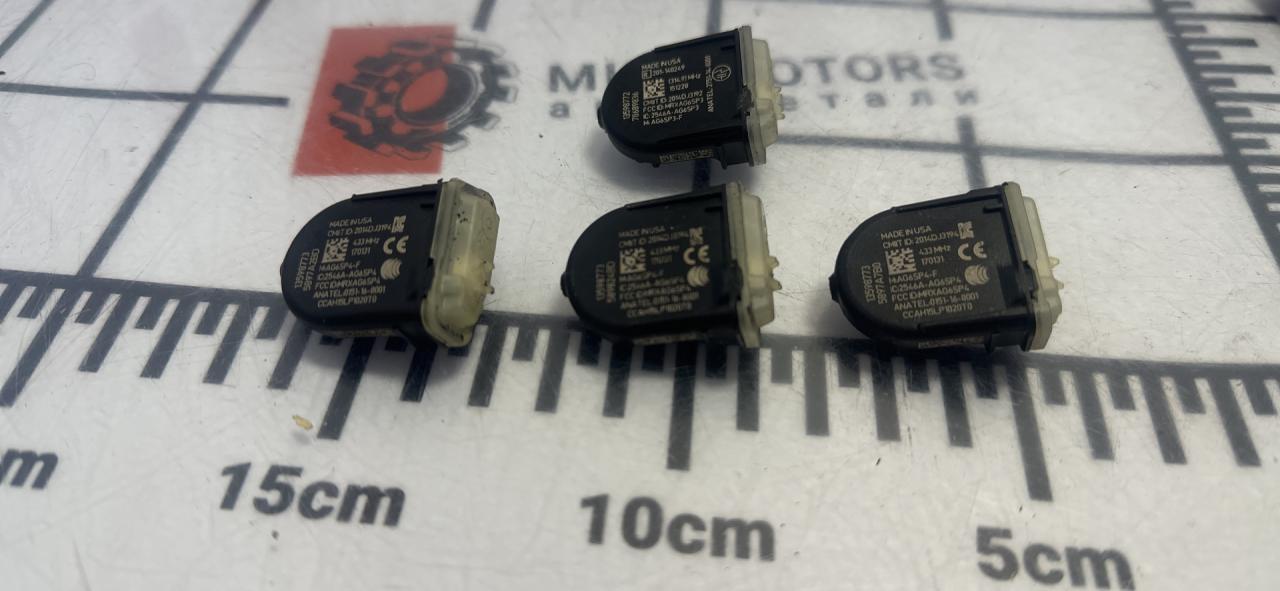 датчик давления в шине Chevrolet Malibu 9 поколение 2017, 1.5 л., бензин, АКПП, седан, 13598773 - фото №1