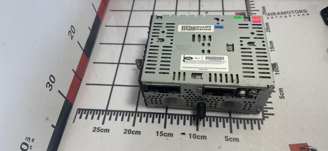 магнитола Ford Escape 3 поколение C520 2013, 1.5 л., бензин, АКПП, внедорожник 5 дв., CJ5T-19C107-DE - фото №1