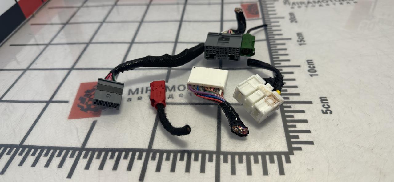 разъем (фишка) проводки Acura TLX 3-е поколение 2021, 2.0 л., бензин, АКПП, седан, DG9T-14B531 - фото №1