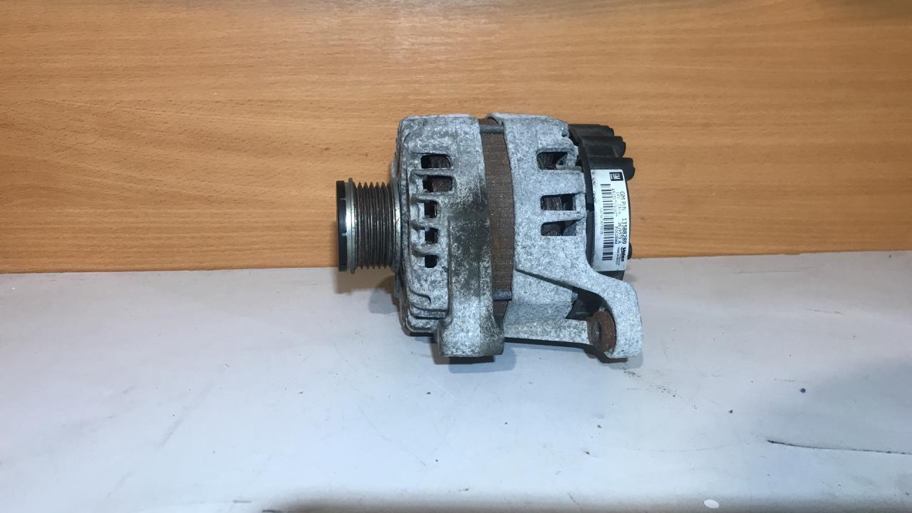 генератор Buick Encore 1 поколение 2016, 1.4 л., АКПП, внедорожник 5 дв., 13588289 - фото №1