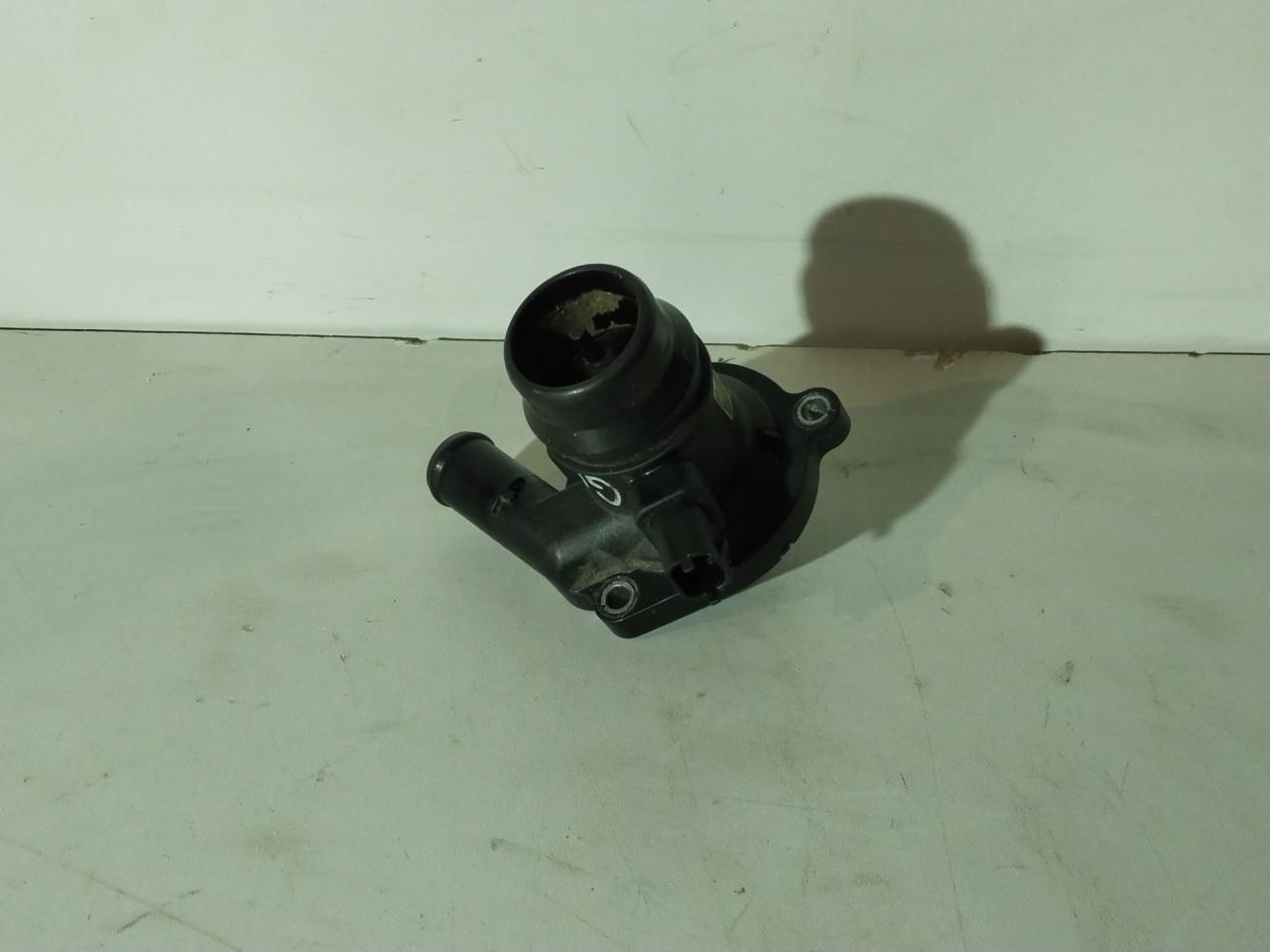 термостат Buick Encore 1 поколение 2016, 1.4 л., АКПП, внедорожник 5 дв., 55593034 - фото №1