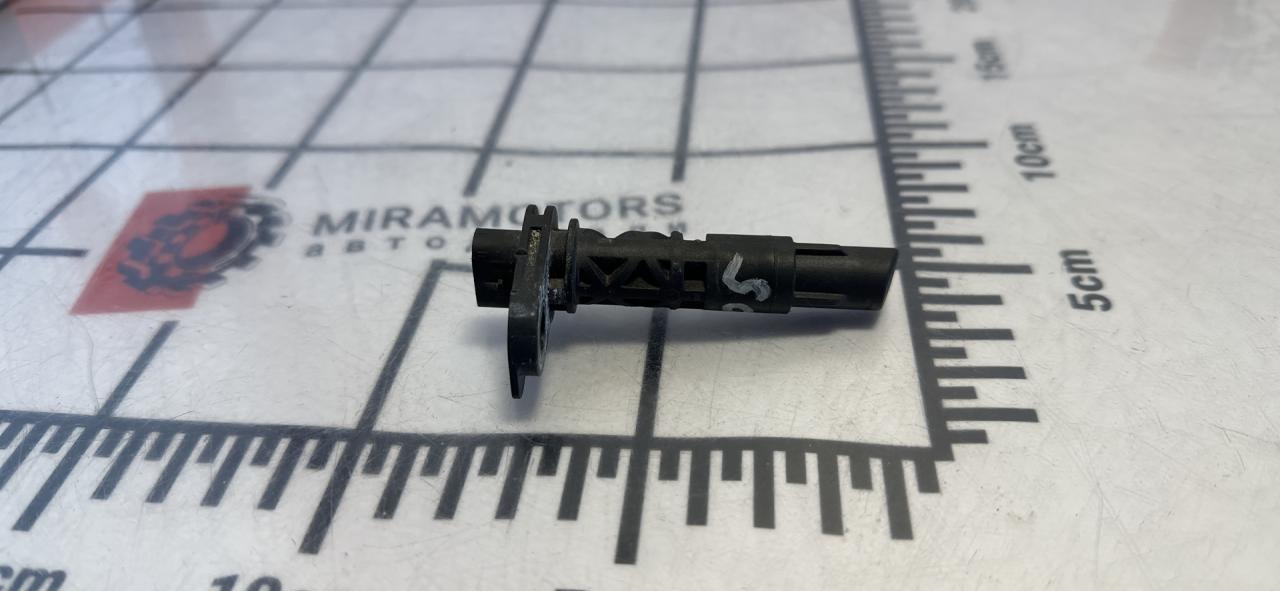 датчик коленвала Chevrolet Malibu 9 поколение 2017, 1.5 л., бензин, АКПП, седан, 13594407 - фото №1