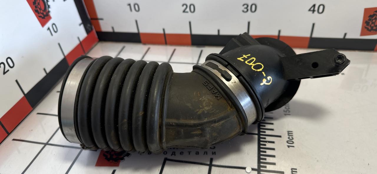 патрубок воздушного фильтра Ford Escape 3 поколение C520 2013, 1.5 л., бензин, АКПП, внедорожник 5 дв., PA6-GF30 - фото №1