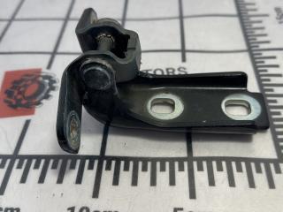 петля двери Chevrolet Cruze 1 поколение [рестайлинг] 2015, 1.4 л., бензин, АКПП, седан