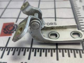 петля двери Buick Encore 1 поколение 2016, 1.4 л., АКПП, внедорожник 5 дв.