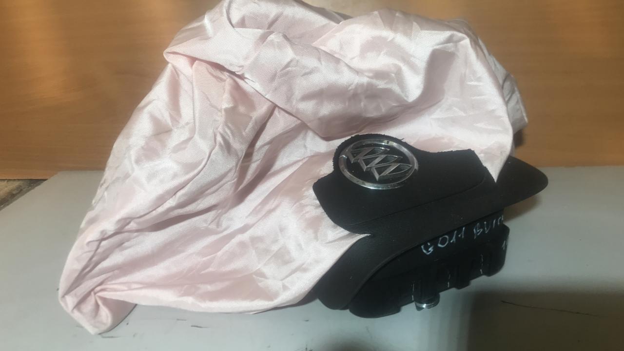 подушка безопасности водителя Buick Encore 1 поколение 2016, 1.4 л., АКПП, внедорожник 5 дв. - фото №1