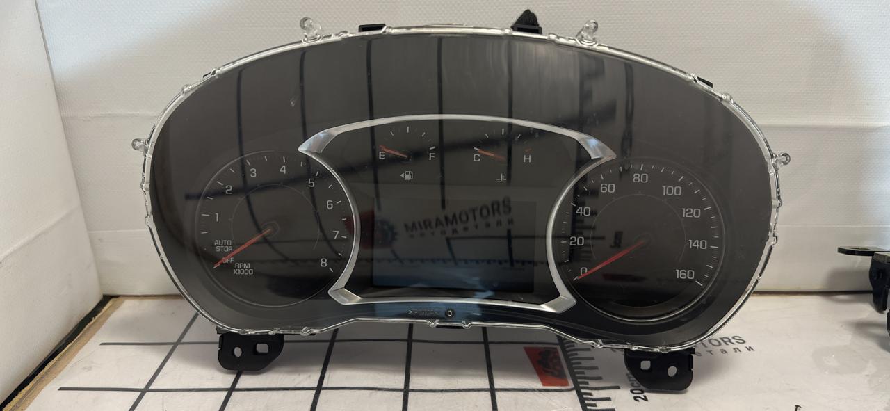 щиток приборов (приборная панель) GMC Terrain 2 поколение 2019, 1.5 л., бензин, АКПП, белый, внедорожник 5 дв., 84562502 - фото №1