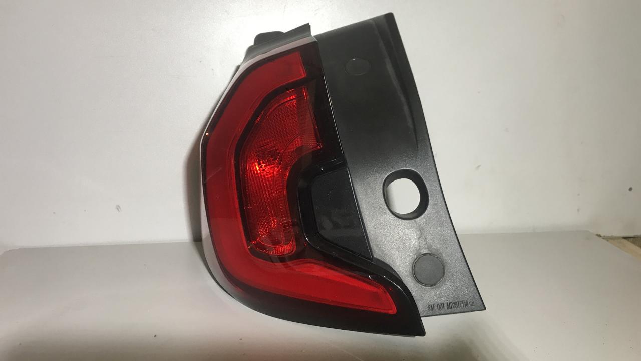 фонарь задний левый GMC Terrain 2 поколение 2018, 1.5 л., бензин, АКПП, черный, внедорожник 5 дв., полный привод, 84379497 - фото №1