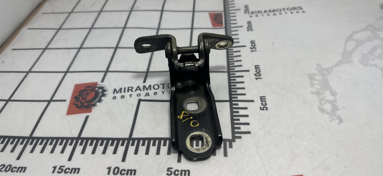 петля двери Chevrolet Equinox 3 поколение 2020, 1.5 л., бензин, АКПП, черный, внедорожник 5 дв. - фото №1