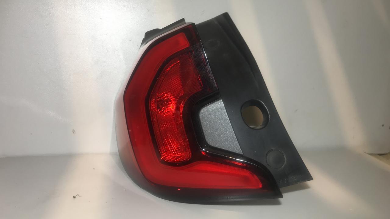 фонарь задний левый GMC Terrain 2 поколение 2018, 2.0 л., бензин, АКПП, серый, передний привод, 84307927 - фото №1