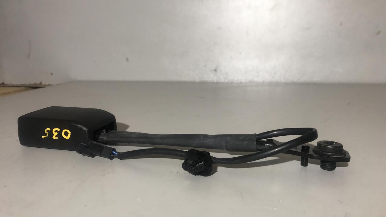 замок ремня безопасности GMC Terrain 2 поколение 2018, 2.0 л., бензин, АКПП, серый, передний привод - фото №1