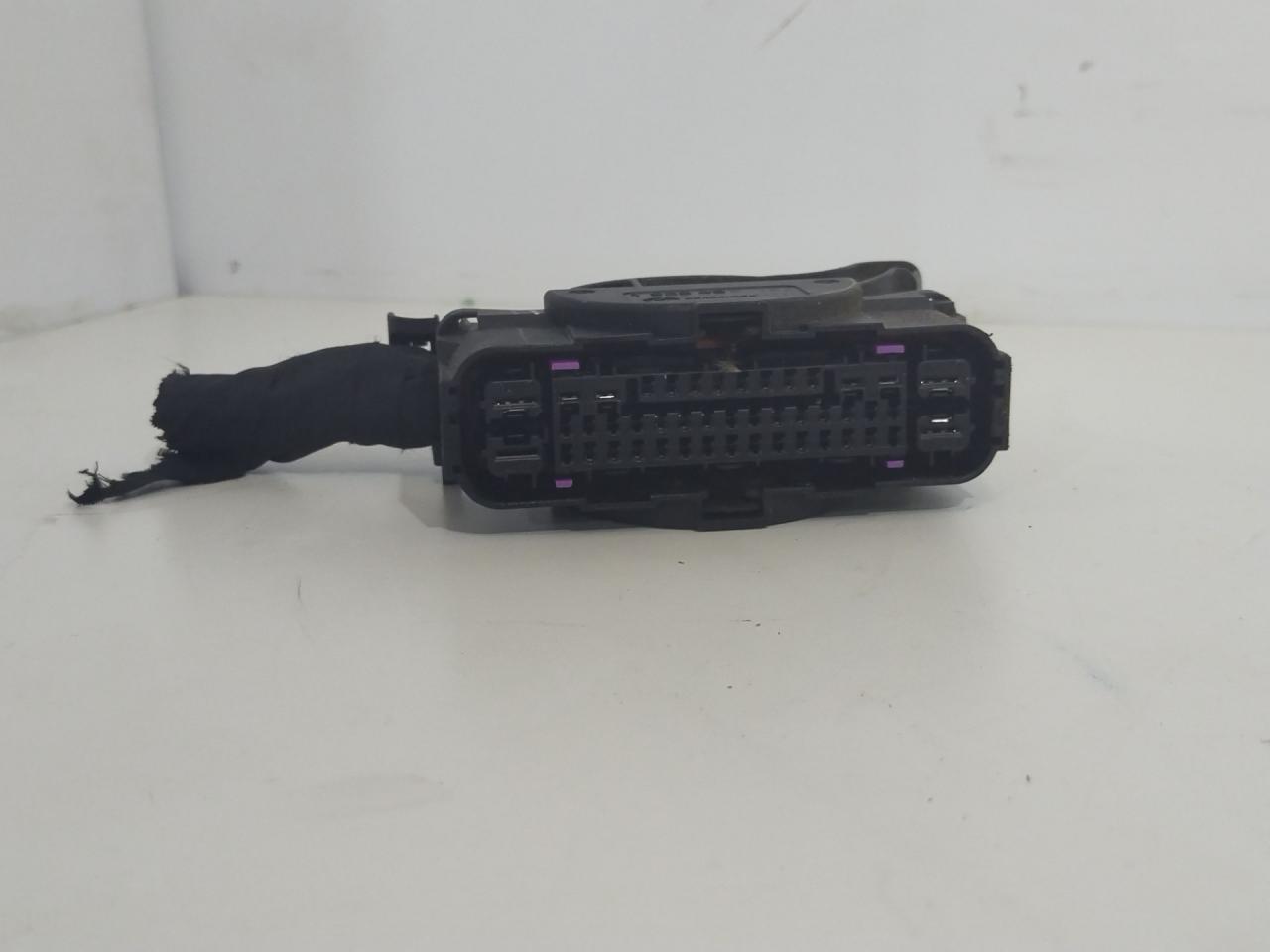 разъем (фишка) проводки Chevrolet Equinox 3 поколение 2019, 1.5 л., бензин, АКПП, серый, внедорожник 5 дв., полный привод, 4928405782 - фото №1