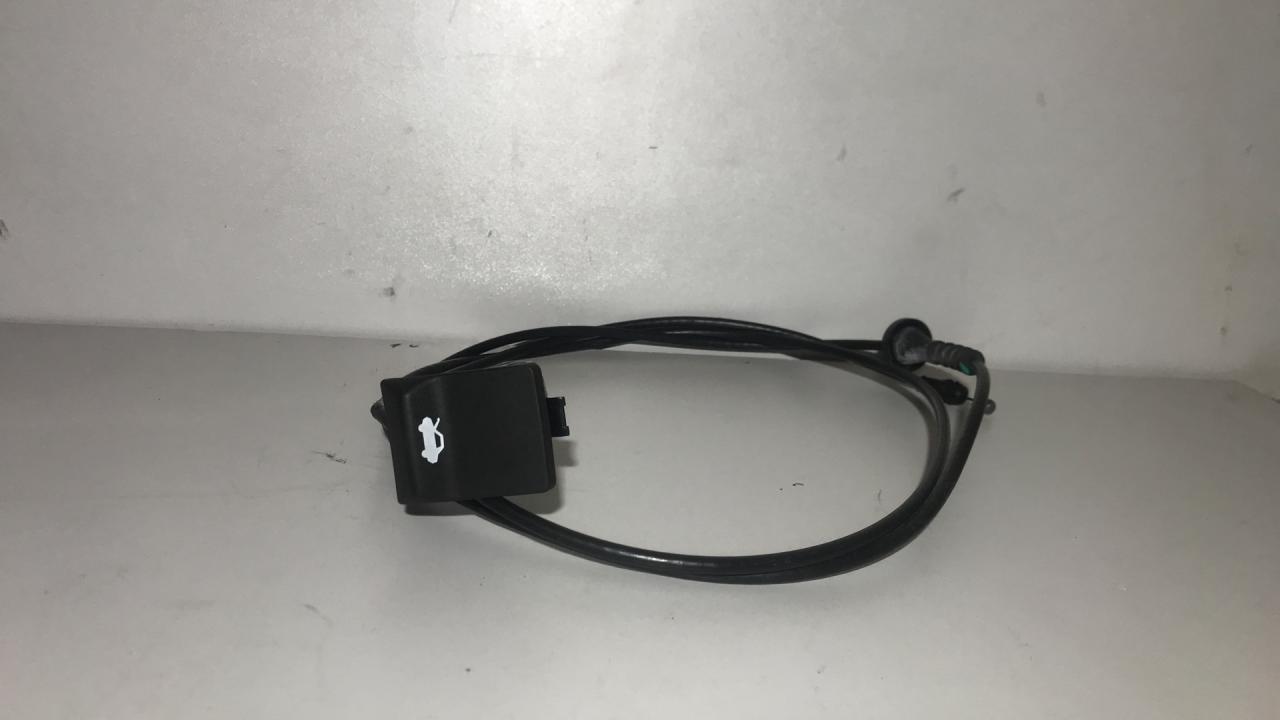 трос капота Chevrolet Equinox 3 поколение 2020, 1.5 л., бензин, АКПП, черный, внедорожник 5 дв. - фото №1