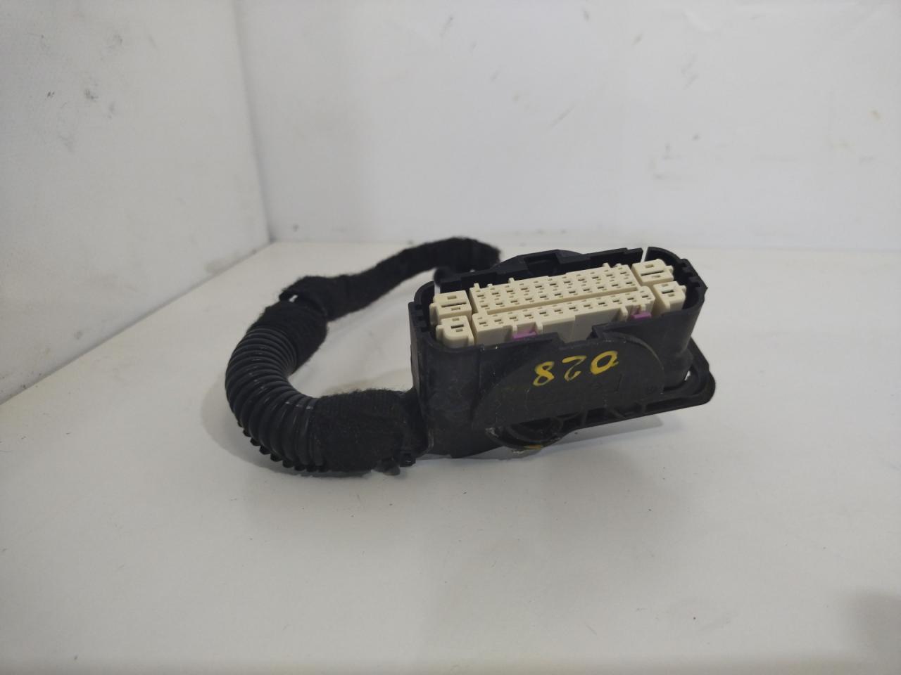 разъем (фишка) проводки Chevrolet Cruze 2 поколение 2019, 1.4 л., бензин, АКПП, синий диплоат, хетчбэк 5 дв., полный привод, 1928405327 - фото №1