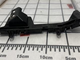 КРОНШТЕЙН КРЕПЛЕНИЯ КРЫЛА ПЕРЕДНЕГО ЛЕВОГО Chevrolet Equinox 3 поколение 2018, 1.5 л., бензин, АКПП, белый, внедорожник 5 дв., полный привод, 84293393