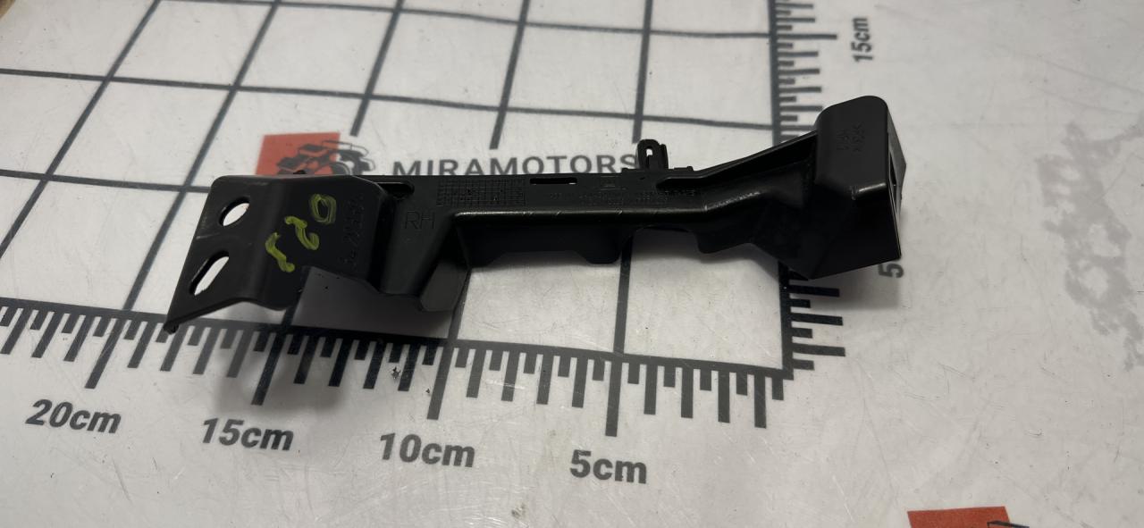 крепление ( кронштейн ) крыла Chevrolet Equinox 3 поколение 2019, 1.5 л., бензин, АКПП, черный, внедорожник 5 дв., полный привод, 84293394 - фото №1