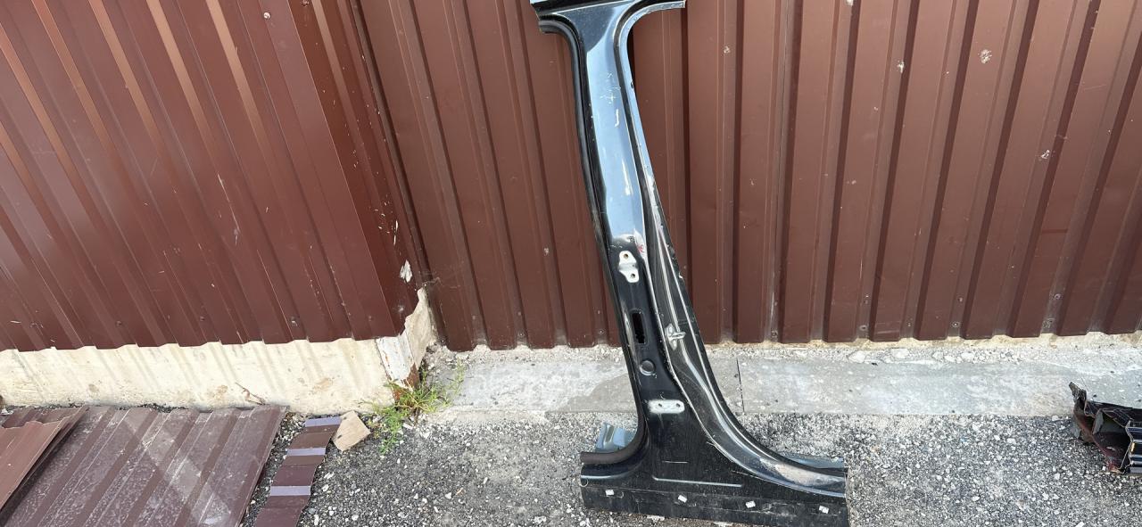 стойка кузовная передняя GMC Terrain 2 поколение 2018, 1.5 л., бензин, АКПП, черный, внедорожник 5 дв., полный привод - фото №1