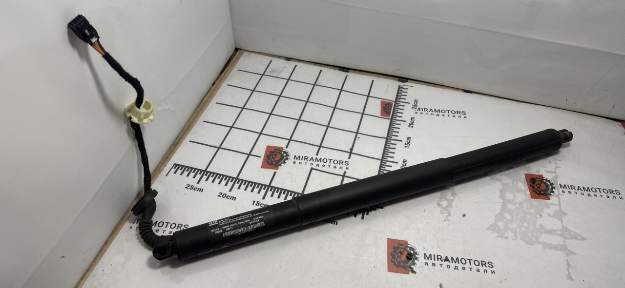 амортизатор крышки багажника (3-5 двери) GMC Terrain 2 поколение 2018, 1.5 л., бензин, АКПП, черный, внедорожник 5 дв., полный привод, 815374475, 84178754 - фото №1