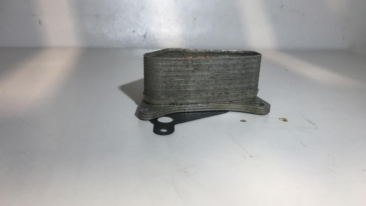 теплообменник масляного фильтра Chevrolet Cruze 2 поколение 2017, 1.4 л., бензин, АКПП, серый, седан - фото №1