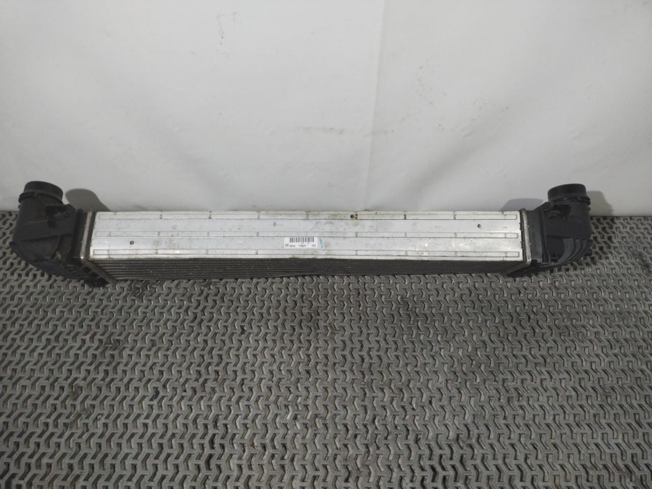 интеркулер GMC Terrain 2 поколение 2018, 2.0 л., бензин, АКПП, серый, передний привод, GMT58215AT15A0079 - фото №1