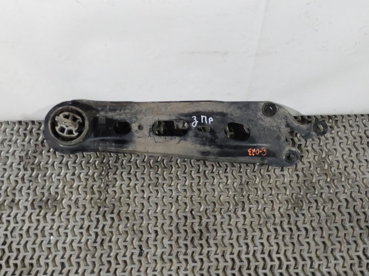 рычаг задний правый Chevrolet Equinox 3 поколение 2019, 1.5 л., бензин, АКПП, черный, внедорожник 5 дв., полный привод, 8475531 - фото №1