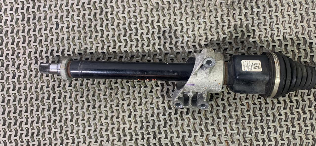 полуось передняя правая (приводной вал, ШРУС) GMC Terrain 2 поколение 2018, 2.0 л., бензин, АКПП, серый, передний привод, 84170703 - фото №1