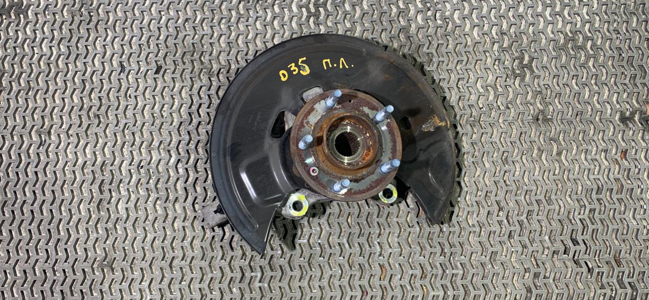 кулак поворотный левый GMC Terrain 2 поколение 2018, 2.0 л., бензин, АКПП, серый, передний привод, 84210076 - фото №1