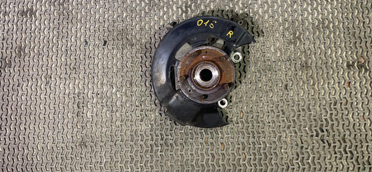 ступица передняя правая Chevrolet Equinox 3 поколение 2018, 1.5 л., бензин, АКПП, черный, внедорожник 5 дв., полный привод, 84210077 - фото №1