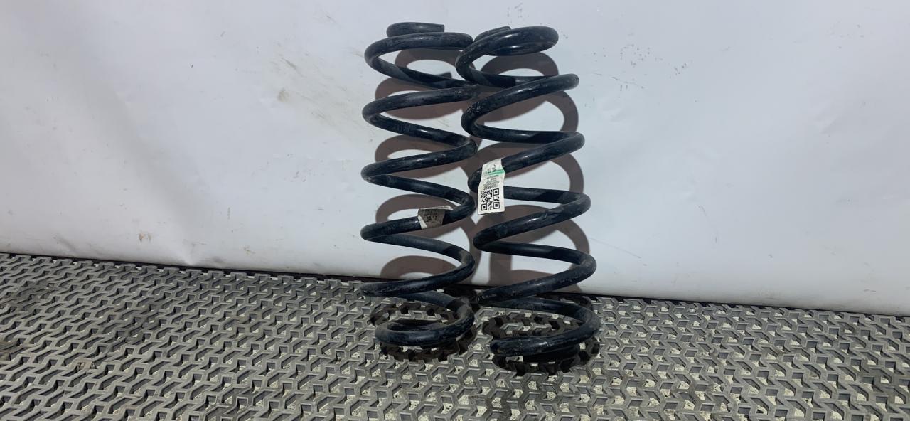 пружина задняя Chevrolet Cruze 2 поколение 2019, 1.4 л., бензин, АКПП, синий диплоат, хетчбэк 5 дв., полный привод, 13366696 - фото №1