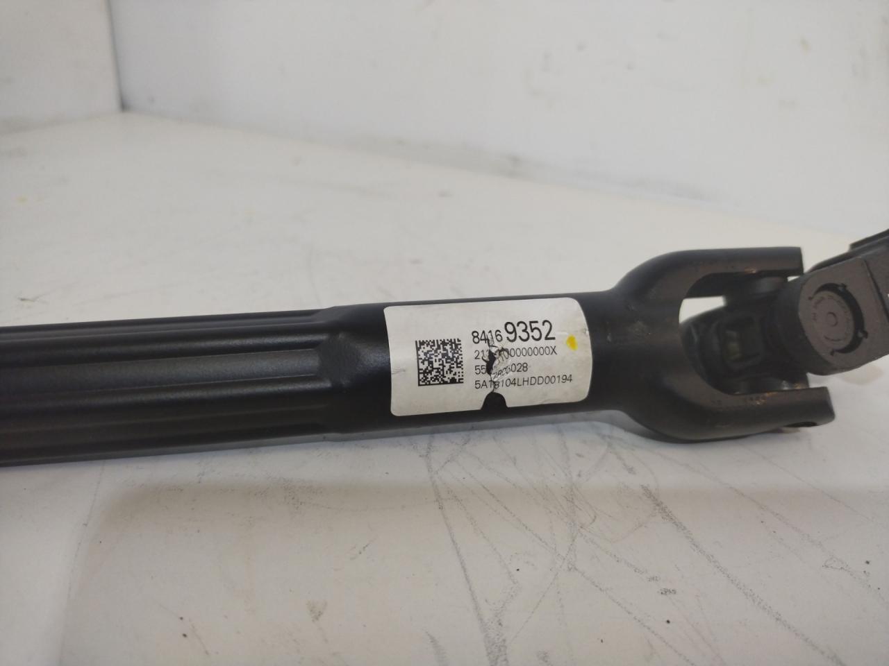 рулевой карданчик GMC Terrain 2 поколение 2019, 1.5 л., бензин, АКПП, белый, внедорожник 5 дв., 84169352 - фото №1