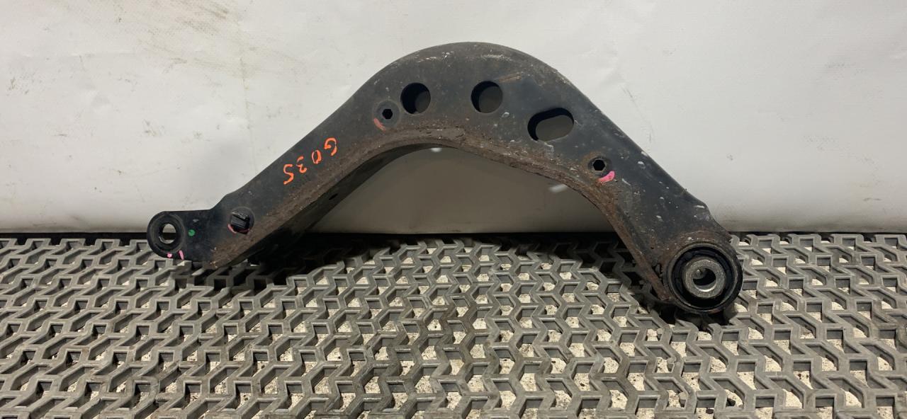 рычаг задний GMC Terrain 2 поколение 2018, 2.0 л., бензин, АКПП, серый, передний привод, 22979775 - фото №1