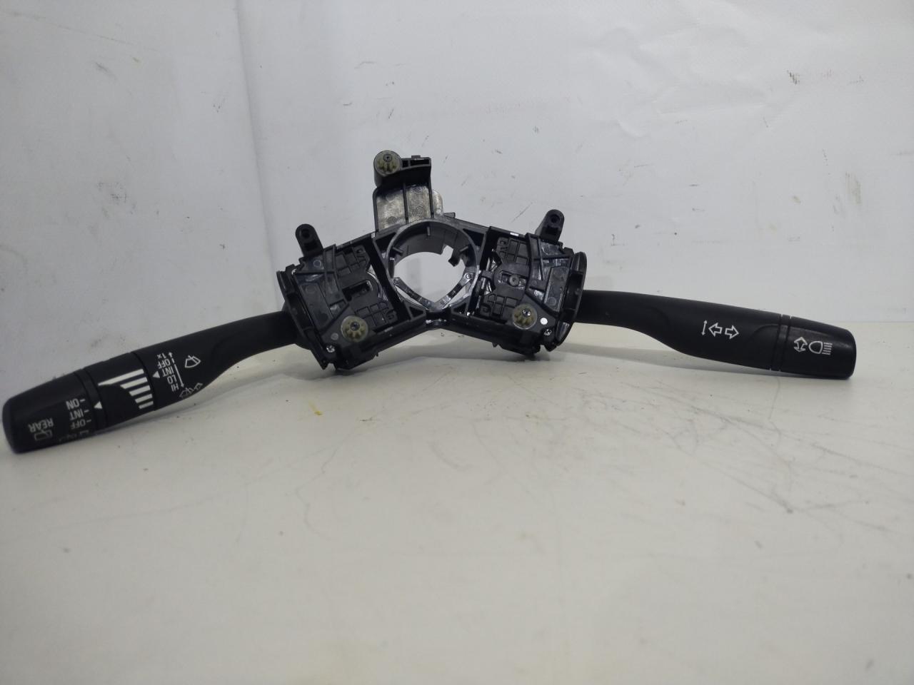 переключатель подрулевой (стрекоза) Chevrolet Equinox 3 поколение 2018, 1.5 л., бензин, АКПП, черный, внедорожник 5 дв., полный привод, 84252192 - фото №1