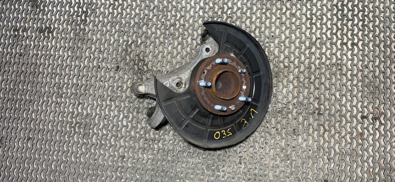 кулак задний левый GMC Terrain 2 поколение 2018, 2.0 л., бензин, АКПП, серый, передний привод, 84034300 - фото №1