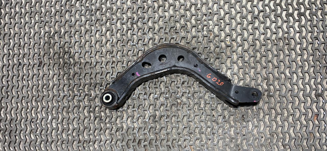 рычаг задний левый GMC Terrain 2 поколение 2019, 1.5 л., бензин, АКПП, белый, внедорожник 5 дв., 22979775 - фото №1