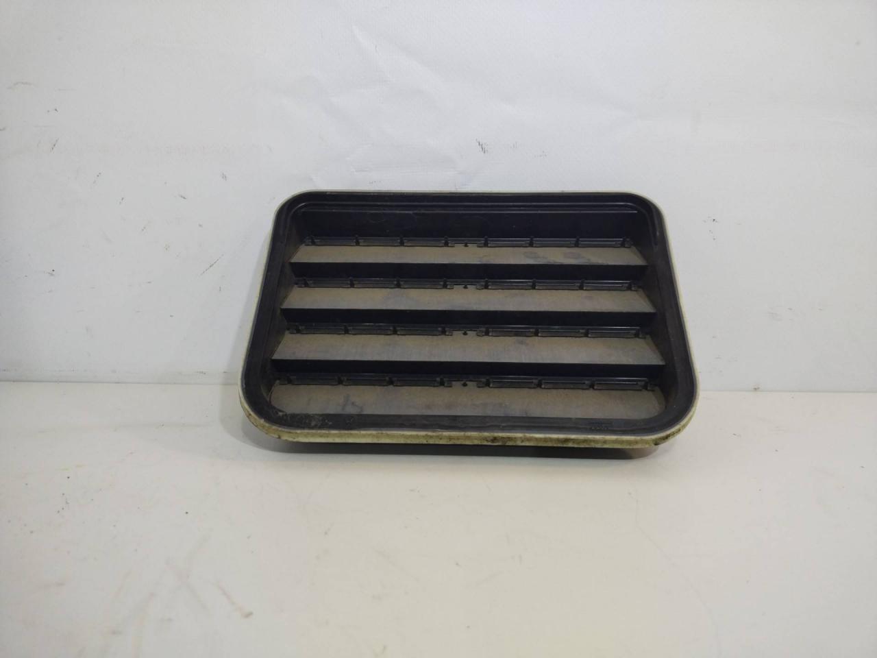 Решетка вентиляции кузова Volkswagen Atlas 2018, 3.6 л., бензин, АКПП, черный, внедорожник 5 дв., полный привод, 7PP819.481A - фото №1