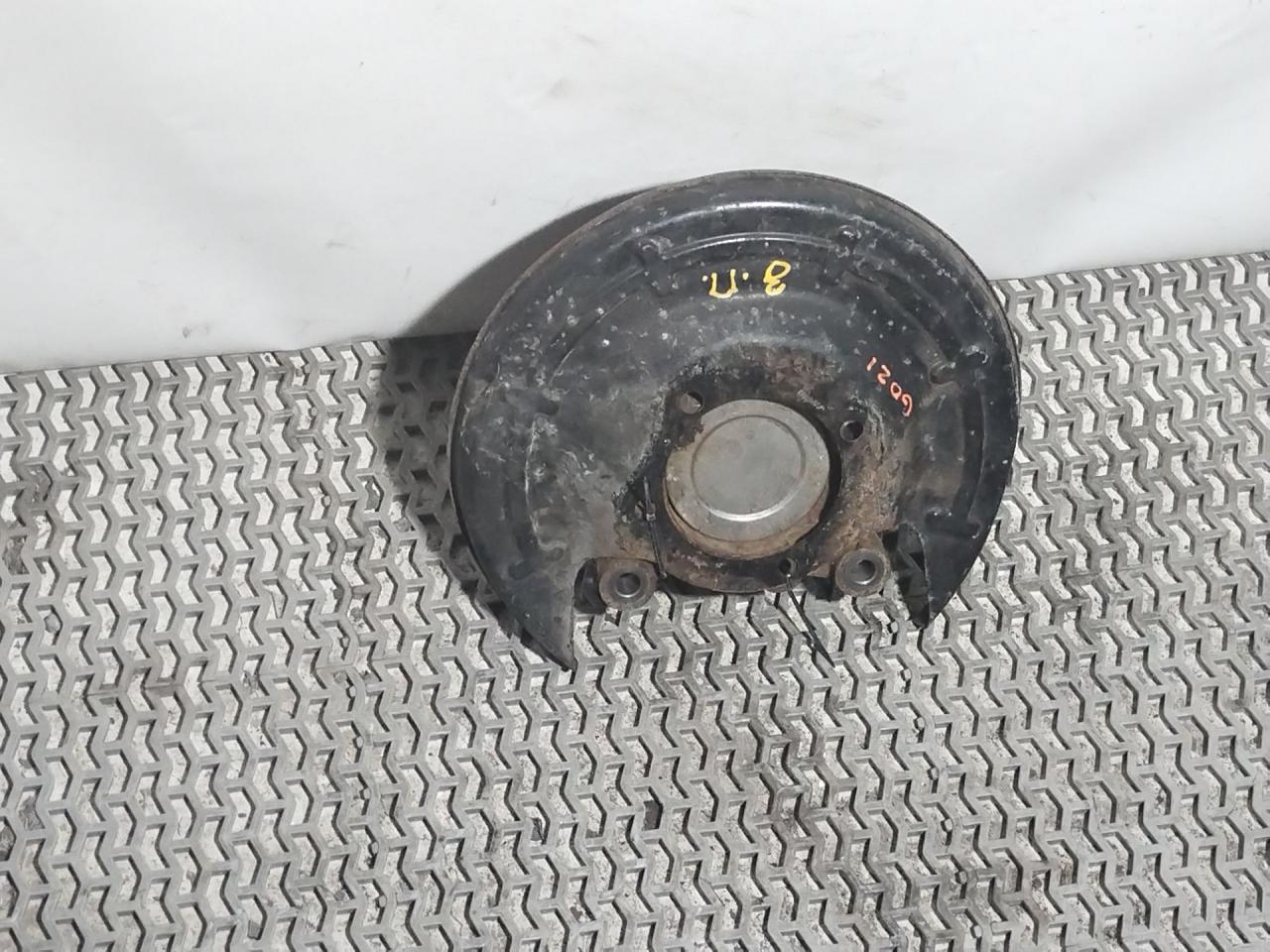 ступица задняя правая Chevrolet Cruze 2 поколение 2017, 1.4 л., бензин, АКПП, серый, седан - фото №1