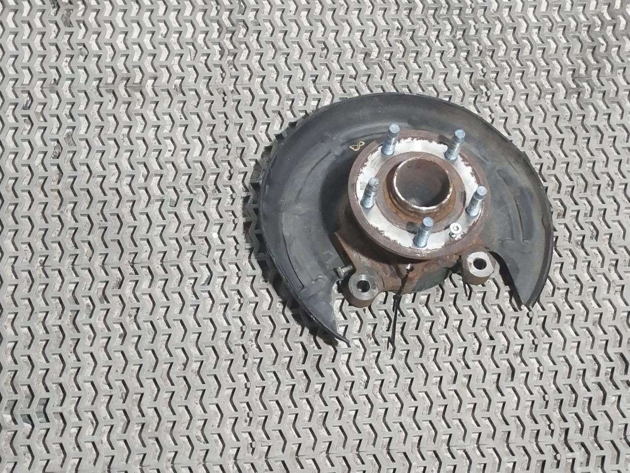 ступица задняя правая Chevrolet Cruze 2 поколение 2019, 1.4 л., бензин, АКПП, синий диплоат, хетчбэк 5 дв., полный привод, 13362353 - фото №1