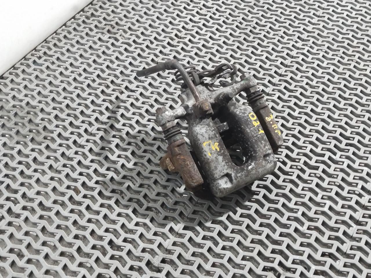 суппорт задний правый Chevrolet Cruze 2 поколение 2017, 1.4 л., бензин, АКПП, серый, седан, 13498177 - фото №1