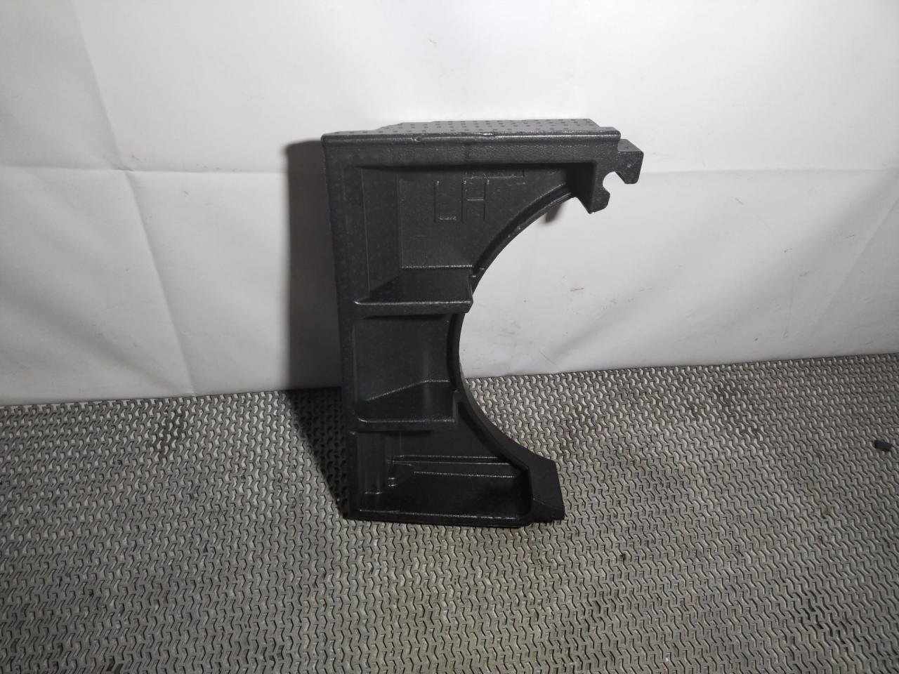 пол багажника Chevrolet Cruze 2 поколение 2019, 1.4 л., бензин, АКПП, синий диплоат, хетчбэк 5 дв., полный привод, 39045621 - фото №1