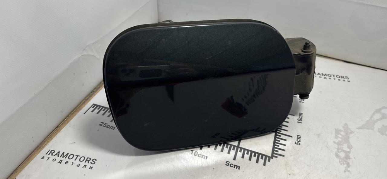 лючок топливного бака Chevrolet Cruze 2 поколение 2019, 1.4 л., бензин, АКПП, синий диплоат, хетчбэк 5 дв., полный привод - фото №1