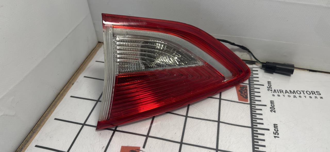 фонарь крышки багажника правый Ford Escape 3 поколение C520 2013, 1.5 л., бензин, АКПП, внедорожник 5 дв. - фото №1