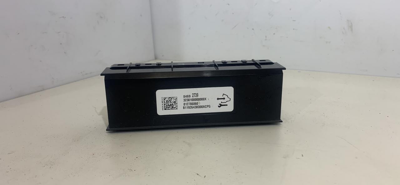 блок управления печки / климат-контроля Chevrolet Equinox 3 поколение 2020, 1.5 л., бензин, АКПП, черный, внедорожник 5 дв., 84692739 - фото №1