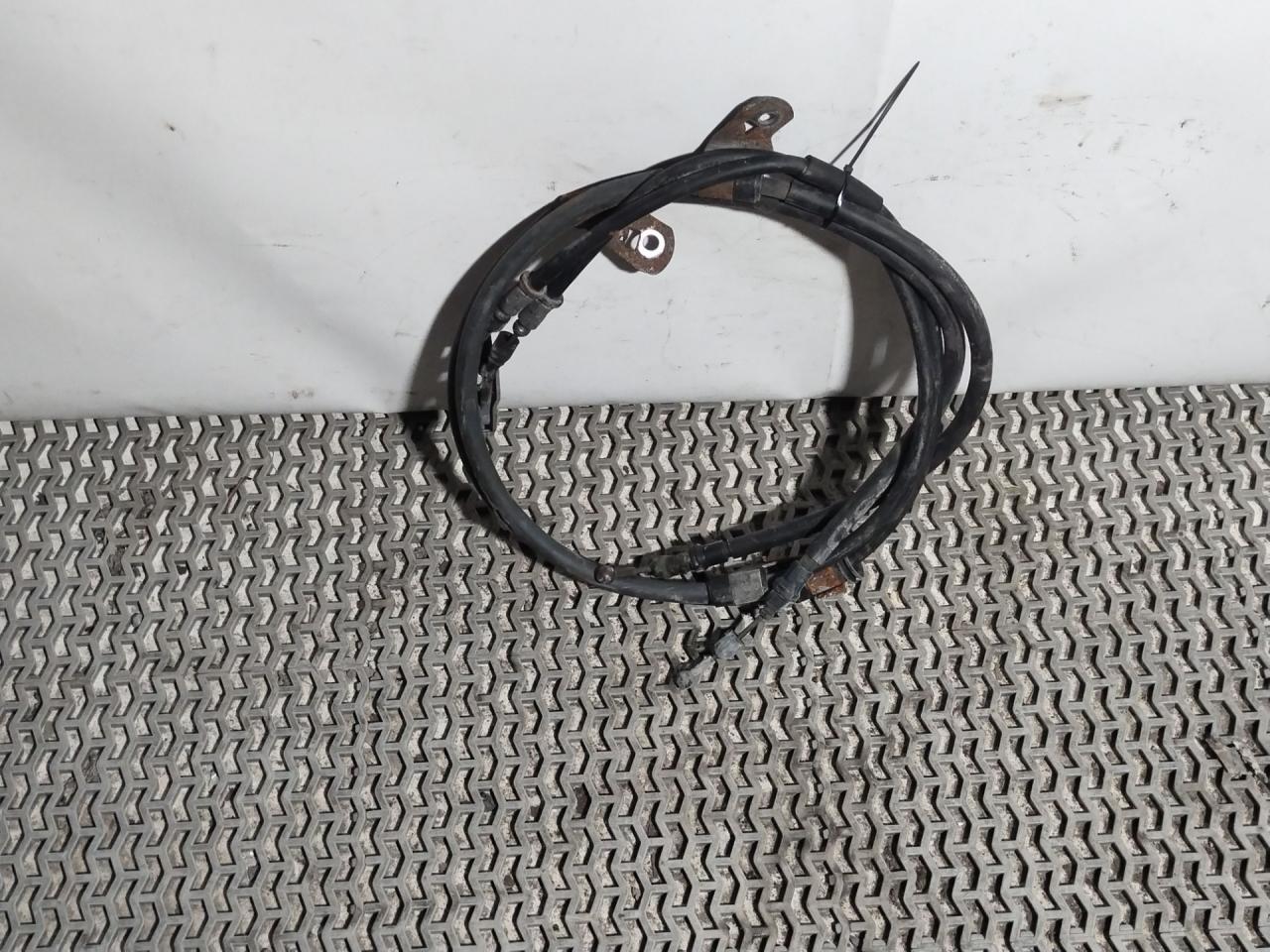 трос ручника Chevrolet Cruze 2 поколение 2017, 1.4 л., бензин, АКПП, серый, седан - фото №1