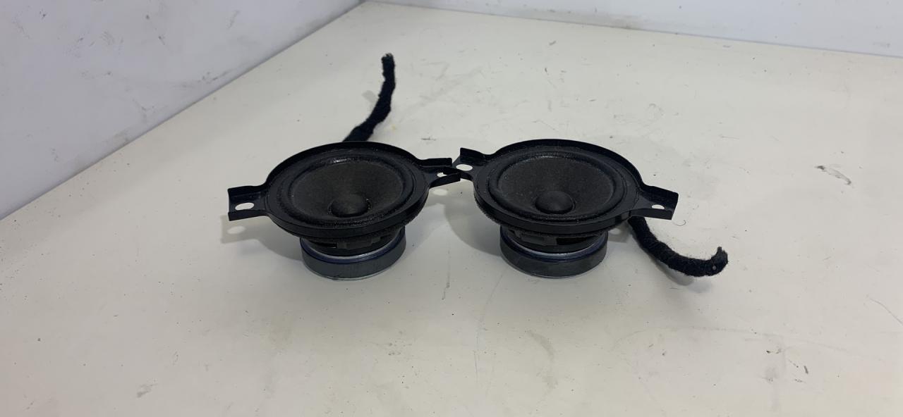 динамик Chevrolet Equinox 3 поколение 2020, 1.5 л., бензин, АКПП, черный, внедорожник 5 дв., 13380268 - фото №1