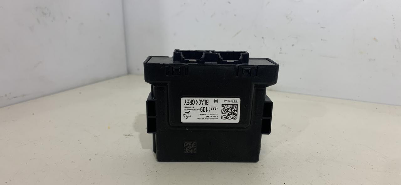 блок управления парктрониками Chevrolet Equinox 3 поколение 2018, 1.5 л., бензин, АКПП, белый, внедорожник 5 дв., полный привод, 13521139 - фото №1