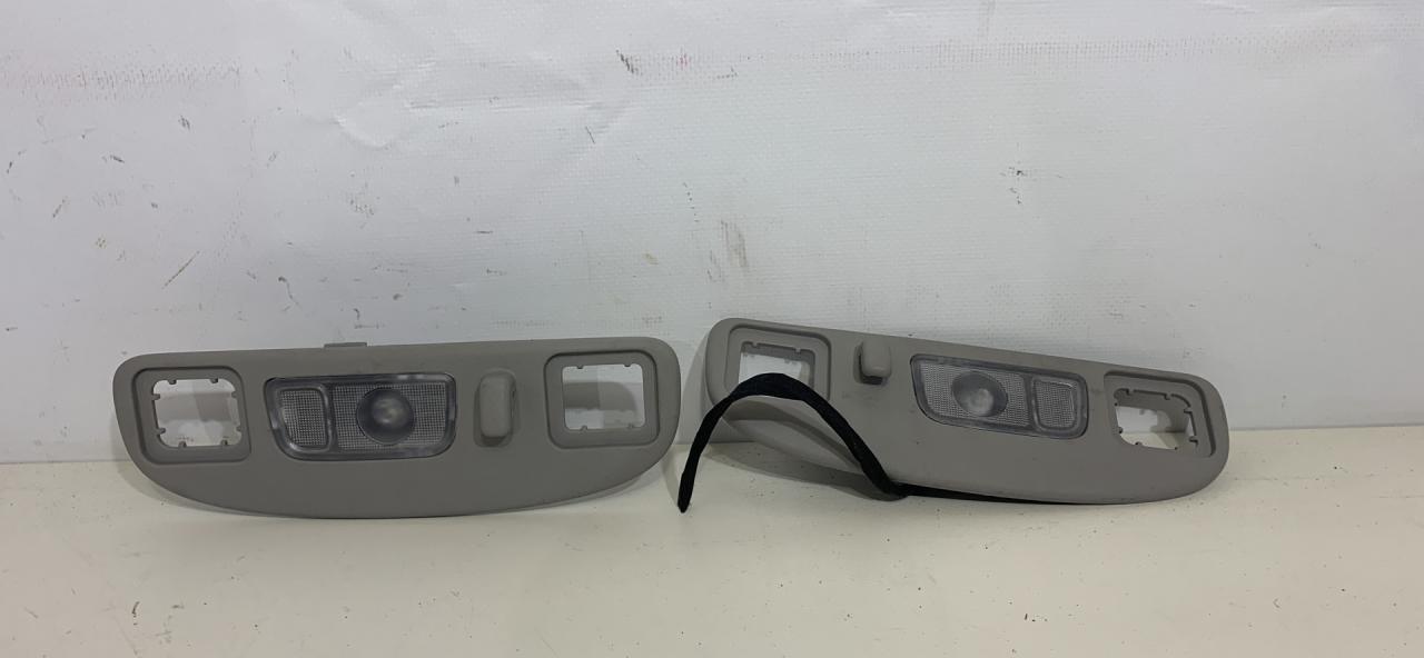 фонарь салона (плафон) Chevrolet Equinox 3 поколение 2018, 1.5 л., бензин, АКПП, белый, внедорожник 5 дв., полный привод - фото №1