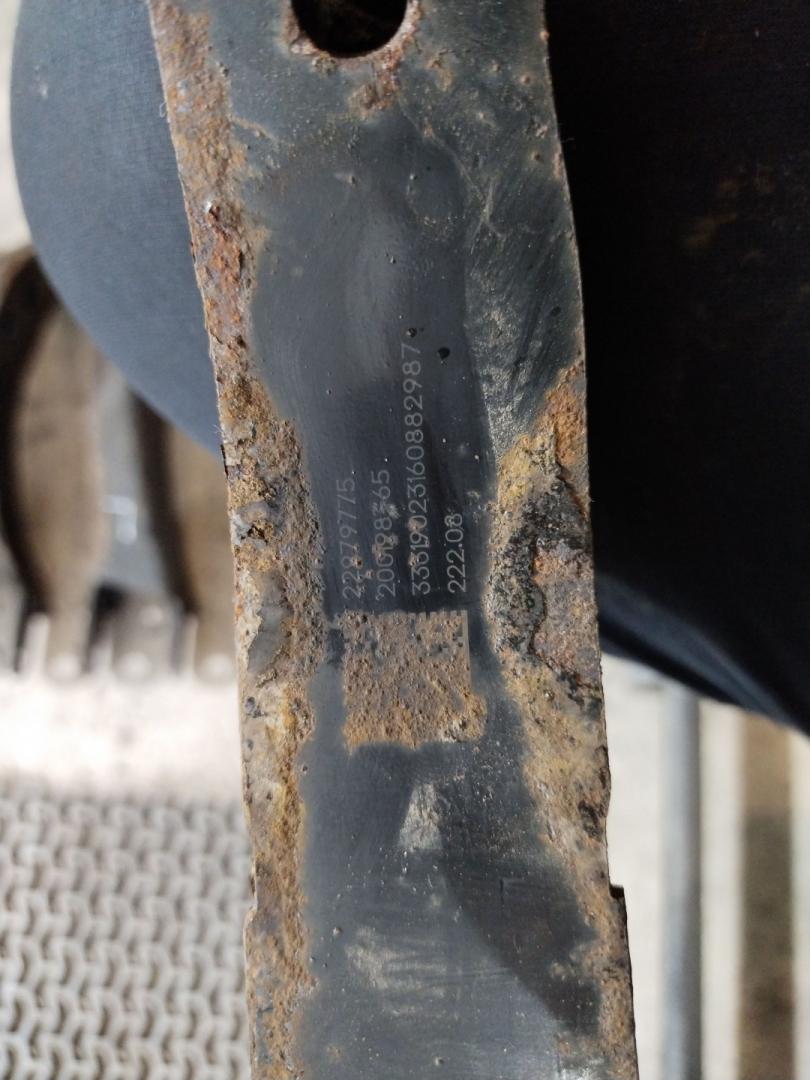 рычаг задний левый Chevrolet Equinox 3 поколение 2019, 1.5 л., бензин, АКПП, серый, внедорожник 5 дв., полный привод, 22879775 - фото №1